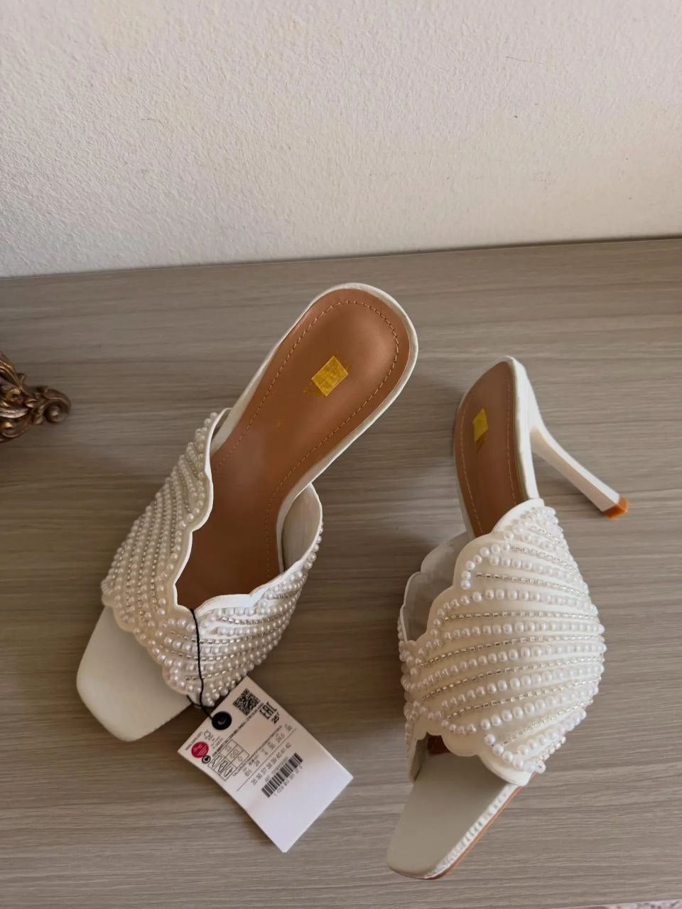 mules a talons aiguilles et bout carre pour femme (ZARA)