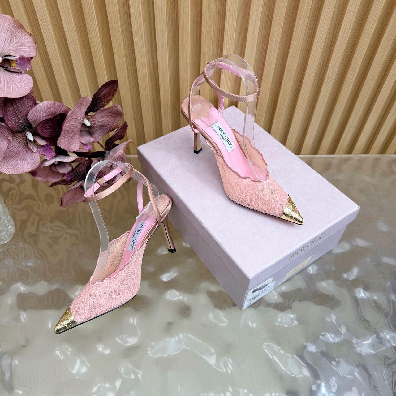 Escarpin JIMMY CHOO– Chic et intempore