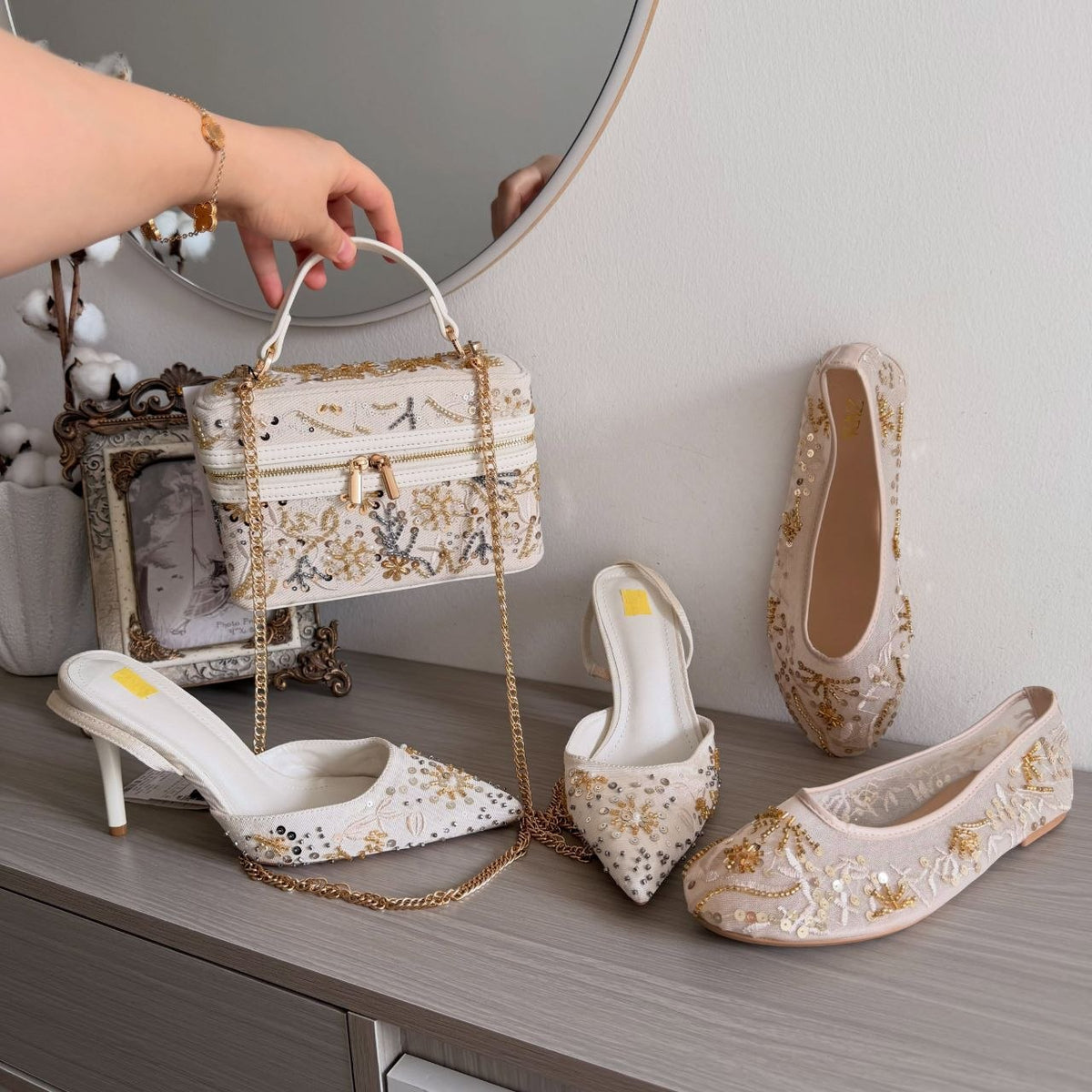 Ballerines en maille brodee et perlee pour femme 2026